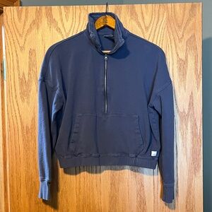 Vuori Women's Navy Crop Top